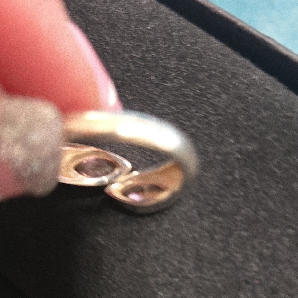 Elegant Silver and Pink Gemstone Women's Ring - Picture 10 of 11